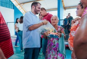 Fernando Pessoa visita obras, entrega cestas básicas e prestigia eleição de Associação no Sertão de Tuntum