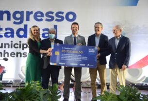 Famem entrega prêmios do programa Tarifa Social aos municípios