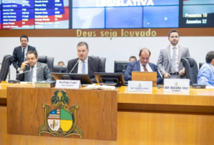 Aprovada MP que garante reajuste aos professores da educação básica do Maranhão