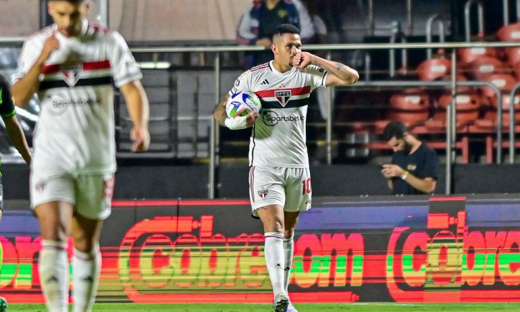 São Paulo vence América-MG por 3 a 0 e conhece a primeira vitória no Campeonato Brasileiro