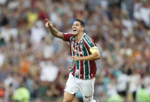 Fluminense confirma boa fase, vence o Athletico-PR e lidera o Brasileirão