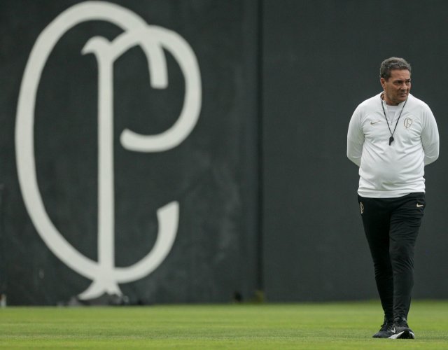 Luxemburgo agradece oportunidade no Corinthians: ‘Ansioso para trabalhar’