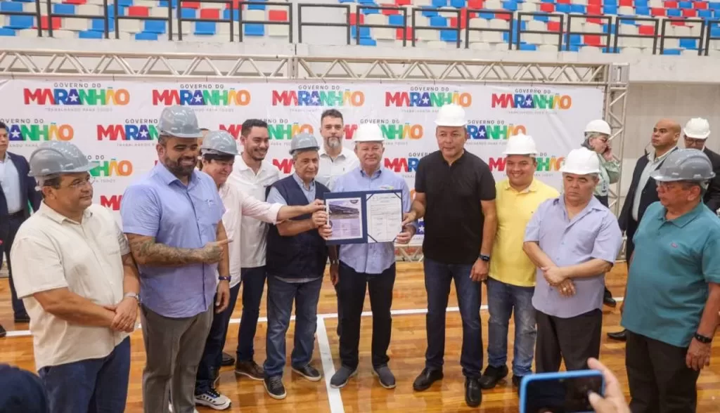 Vereadores acompanham governador em vistoria técnica às obras do ginásio Castelinho