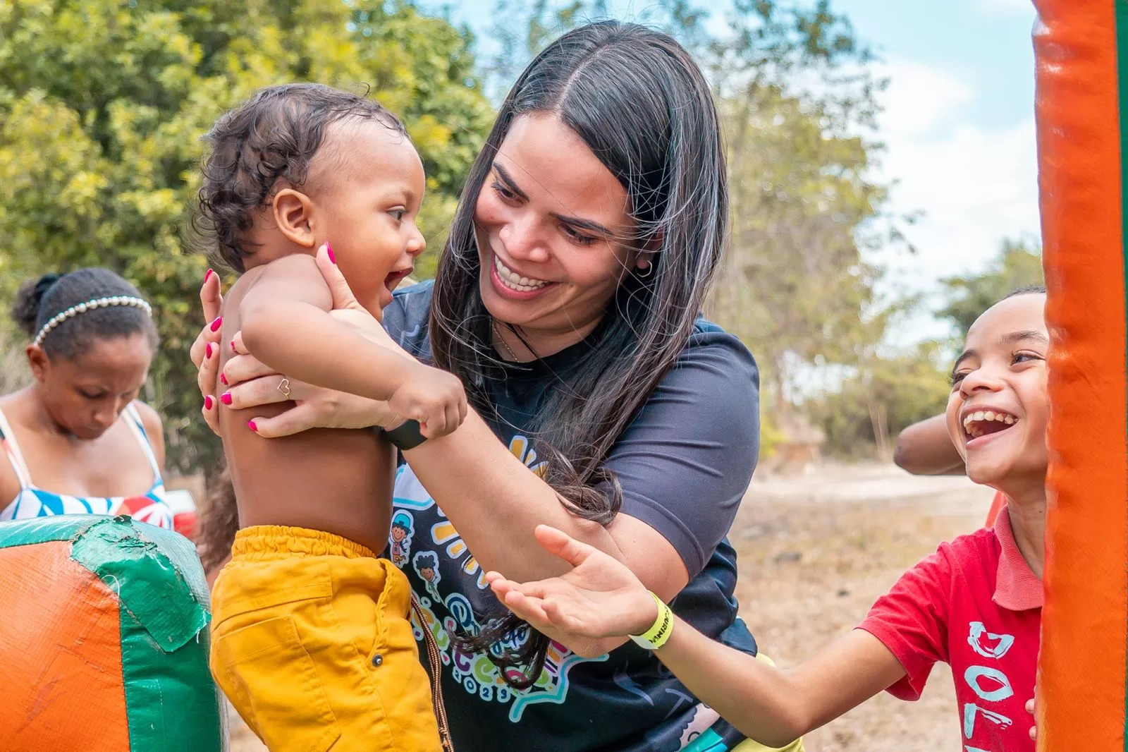 Organizado por Allana Abreu, Projeto Meu Tesourinho leva alegria para mais de 2.500 crianças de Miranda do Norte