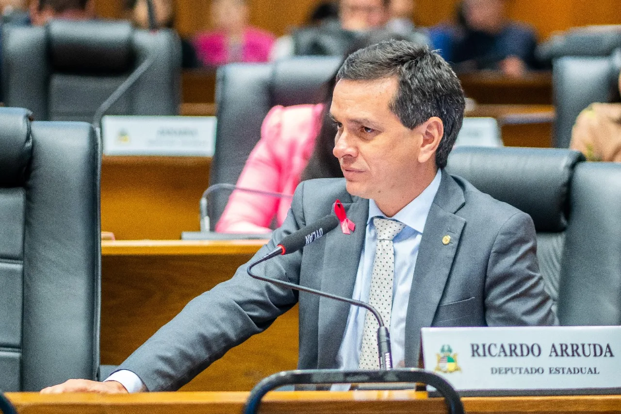 Ricardo Arruda enumera ações históricas do governador Brandão para as  mulheres ao contrapor acusação da oposição