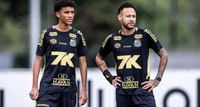 Robinho Jr. acusa Neymar de agressão e notifica o Santos